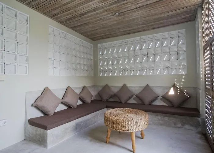 Nayaka Living