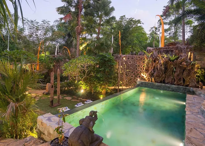 Villa Nayaka Living